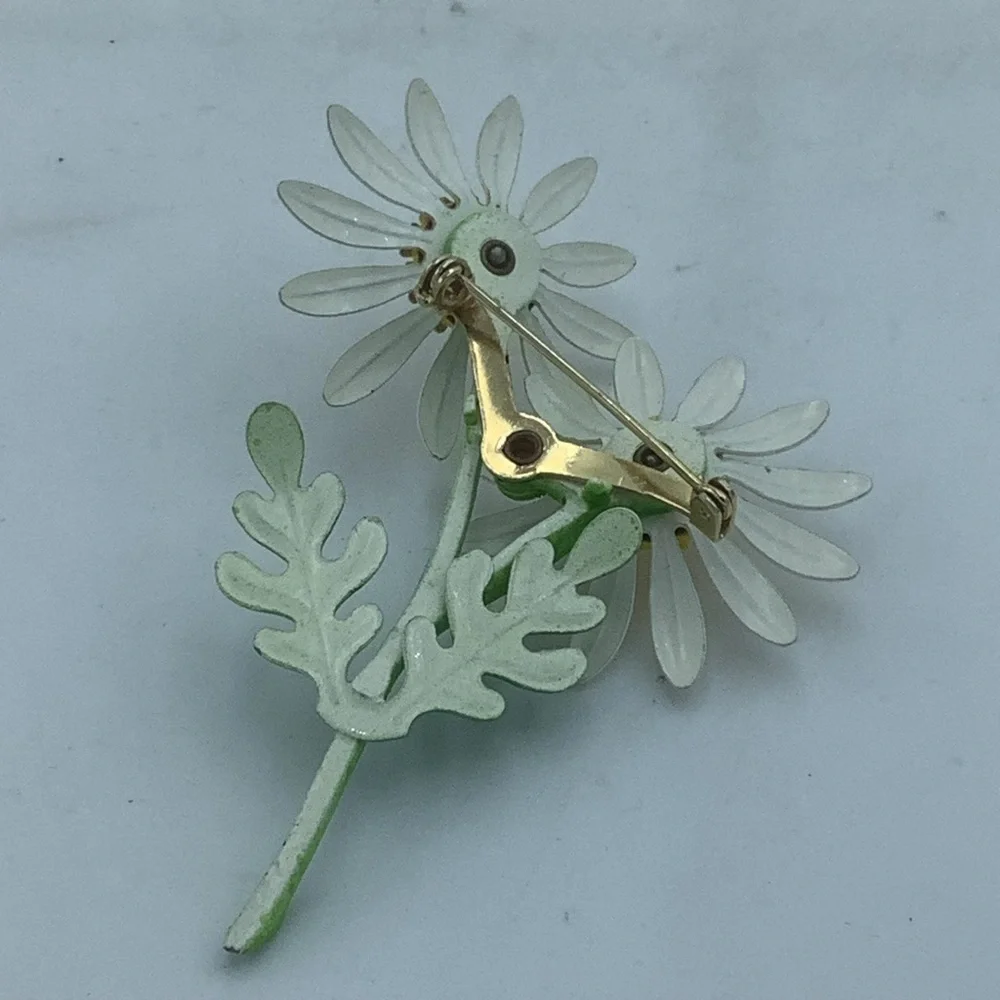 Enamel Daisy Brooch